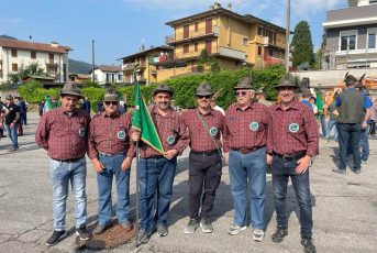 Zogno - Piazzale Genieri d'Italia - area mercato - Gruppo Alpini Curno